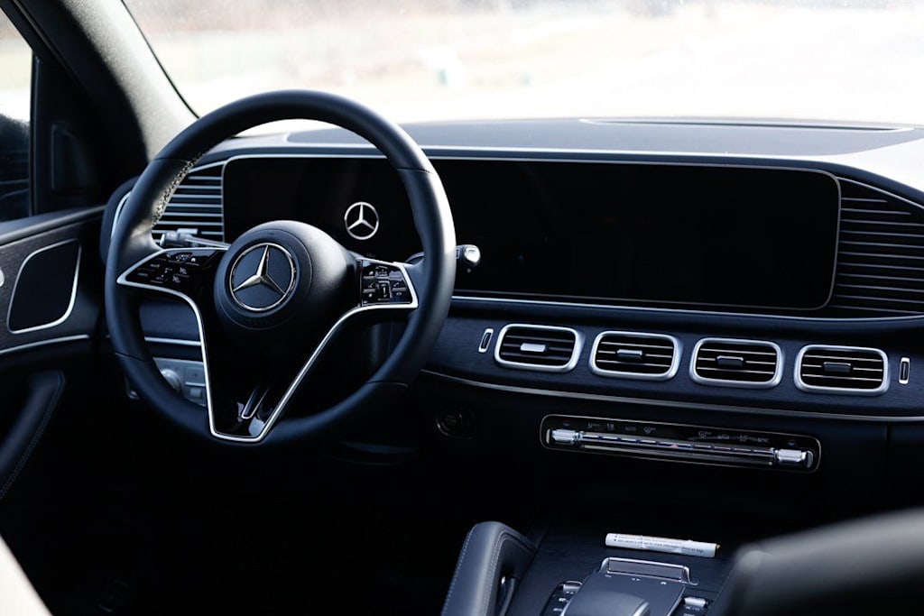 Thumbnail: 2026 Mercedes-Benz GLE - 10