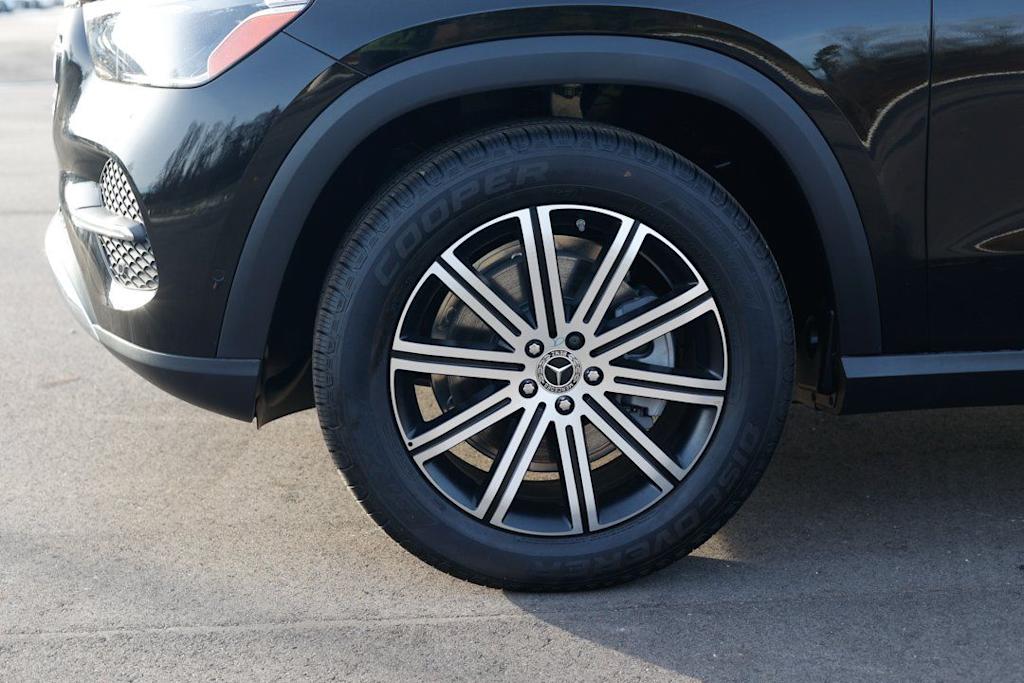 Thumbnail: 2026 Mercedes-Benz GLE - 8