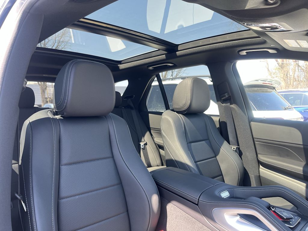 Thumbnail: 2026 Mercedes-Benz GLE - 42