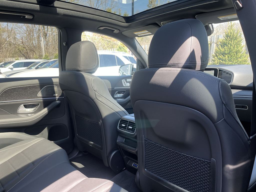 Thumbnail: 2026 Mercedes-Benz GLE - 37
