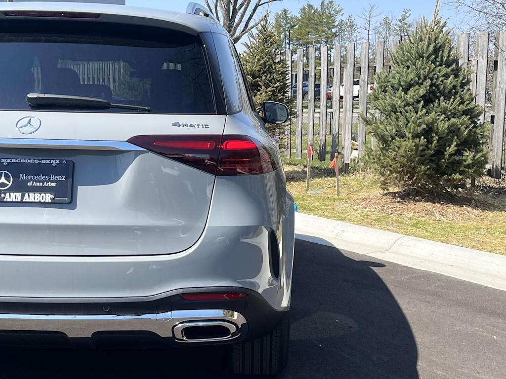 Thumbnail: 2026 Mercedes-Benz GLE - 30
