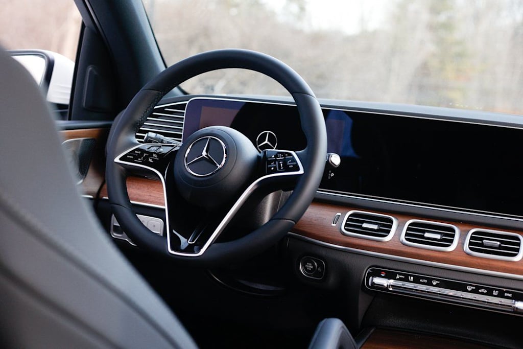 Thumbnail: 2026 Mercedes-Benz GLE - 13
