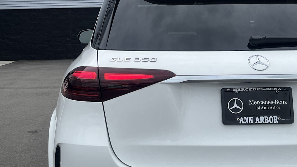 Thumbnail: 2026 Mercedes-Benz GLE - 28