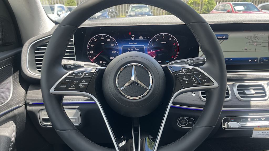 Thumbnail: 2026 Mercedes-Benz GLE - 14