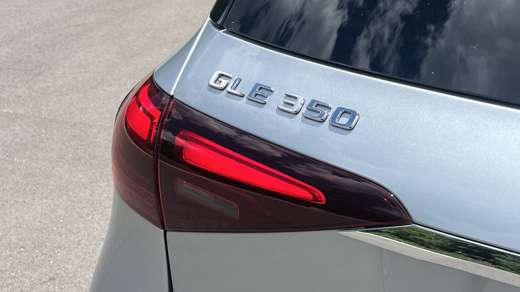 Thumbnail: 2026 Mercedes-Benz GLE - 35