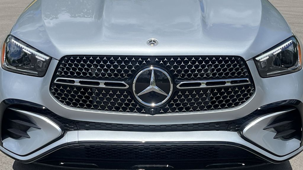 Thumbnail: 2026 Mercedes-Benz GLE - 32