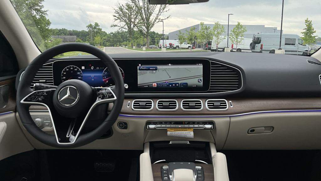 Thumbnail: 2026 Mercedes-Benz GLE - 10