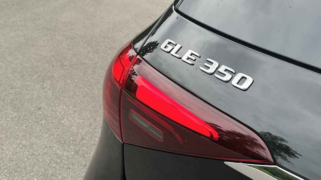 Thumbnail: 2026 Mercedes-Benz GLE - 35
