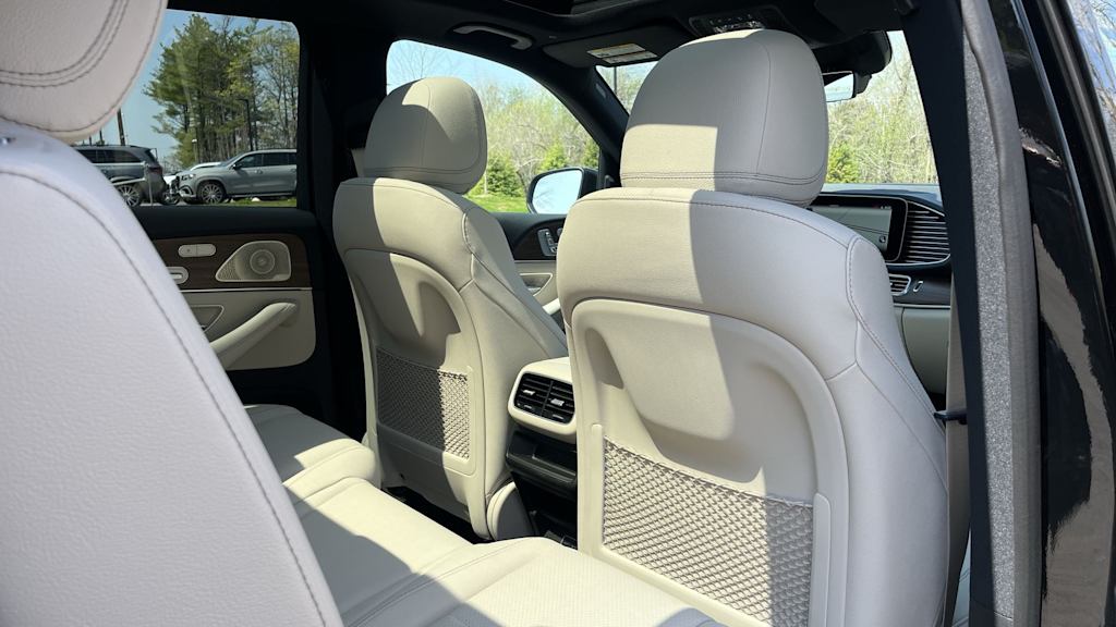 Thumbnail: 2026 Mercedes-Benz GLE - 36