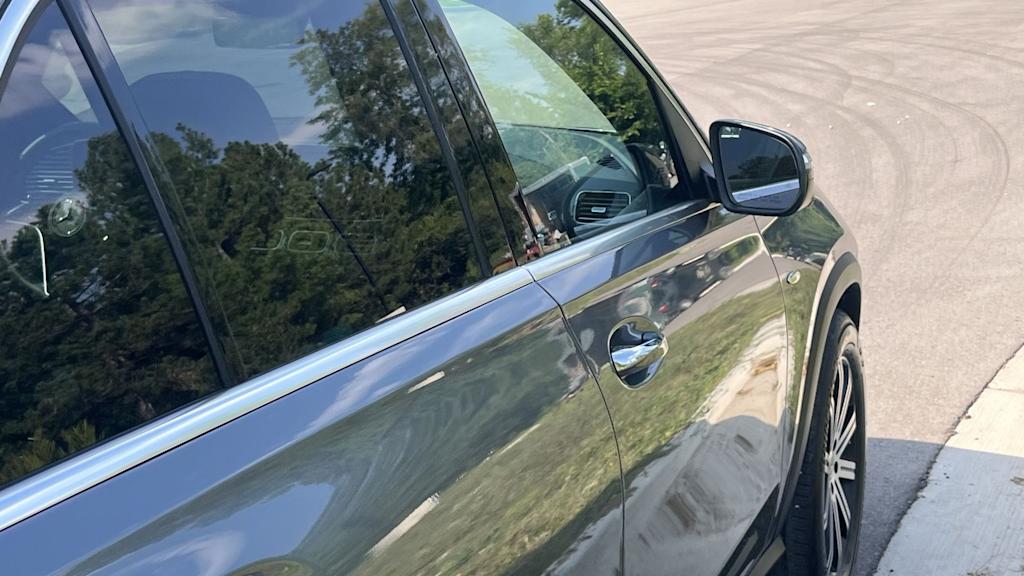Thumbnail: 2025 Mercedes-Benz GLE - 30