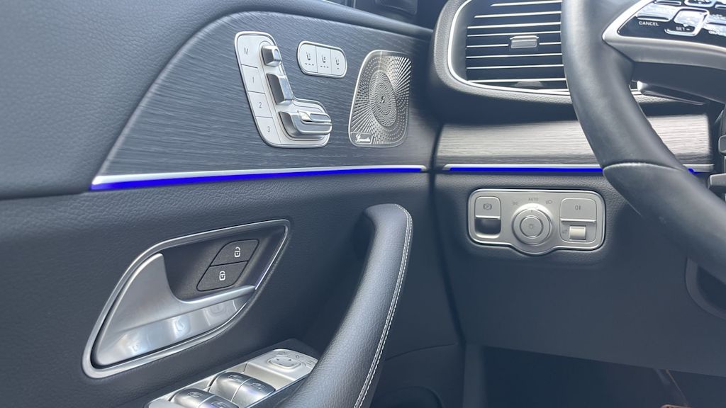 Thumbnail: 2025 Mercedes-Benz GLE - 33