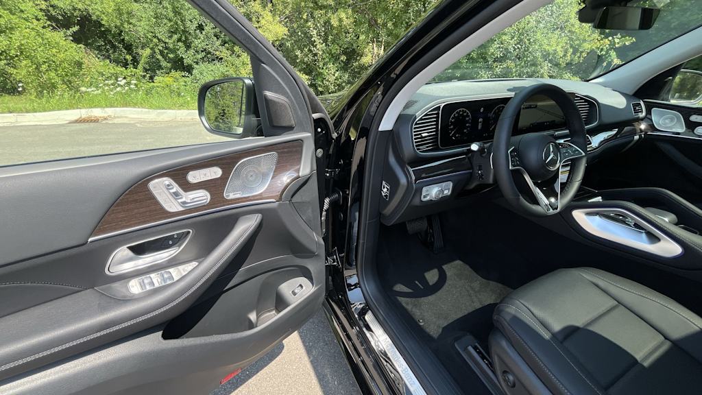 Thumbnail: 2026 Mercedes-Benz GLE - 2