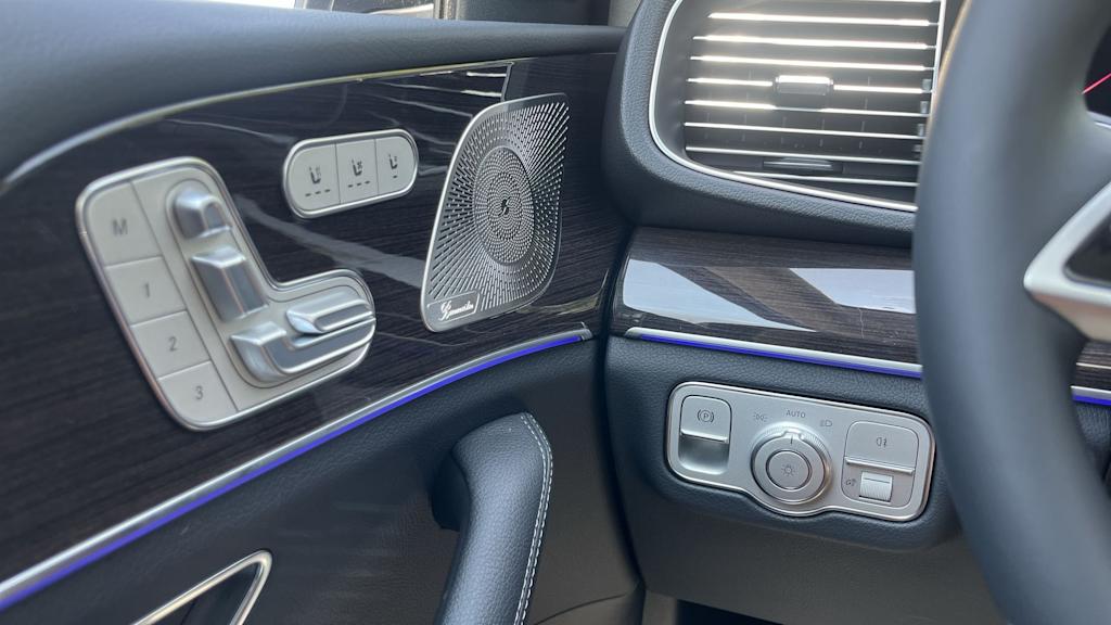 Thumbnail: 2026 Mercedes-Benz GLE - 37