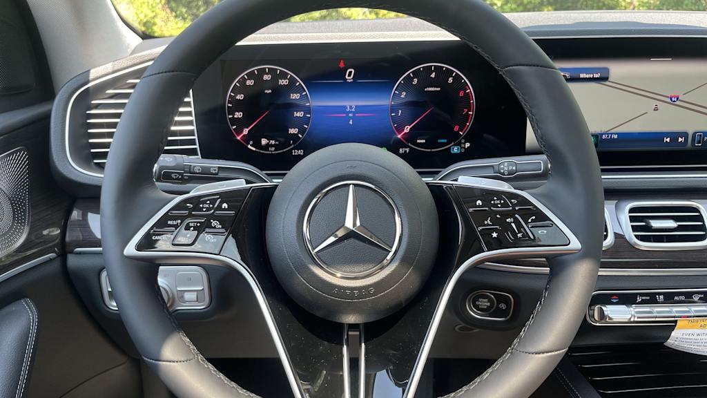 Thumbnail: 2026 Mercedes-Benz GLE - 14