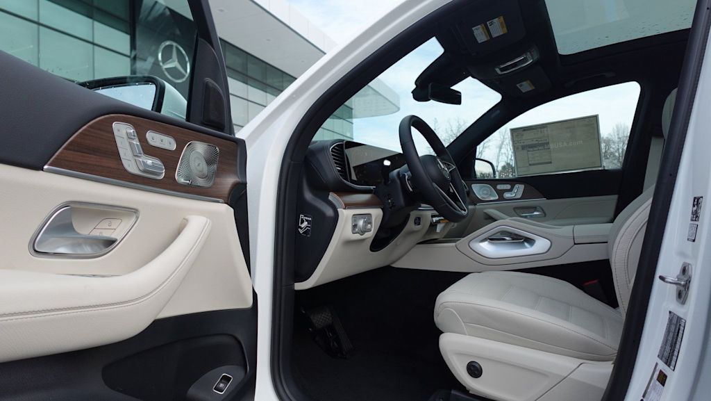 Thumbnail: 2026 Mercedes-Benz GLE - 12