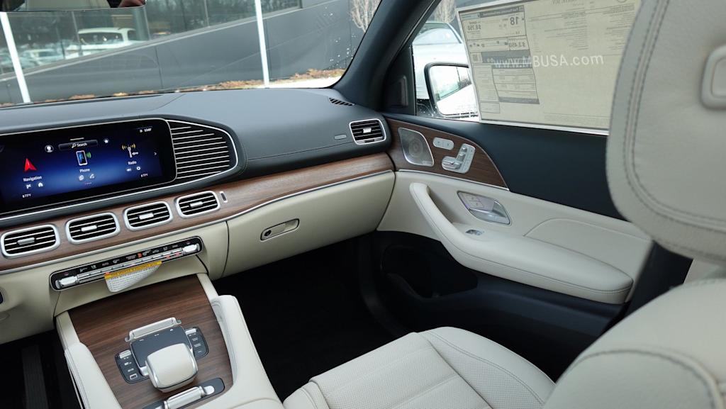 Thumbnail: 2026 Mercedes-Benz GLE - 47