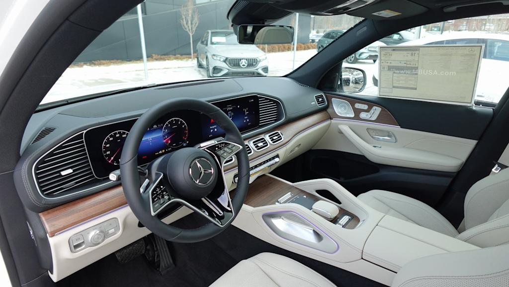 Thumbnail: 2026 Mercedes-Benz GLE - 2
