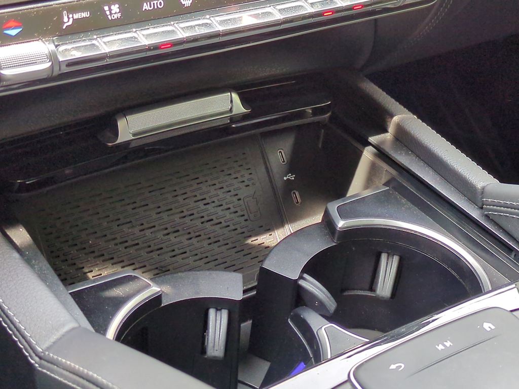 Thumbnail: 2025 Mercedes-Benz GLE - 16