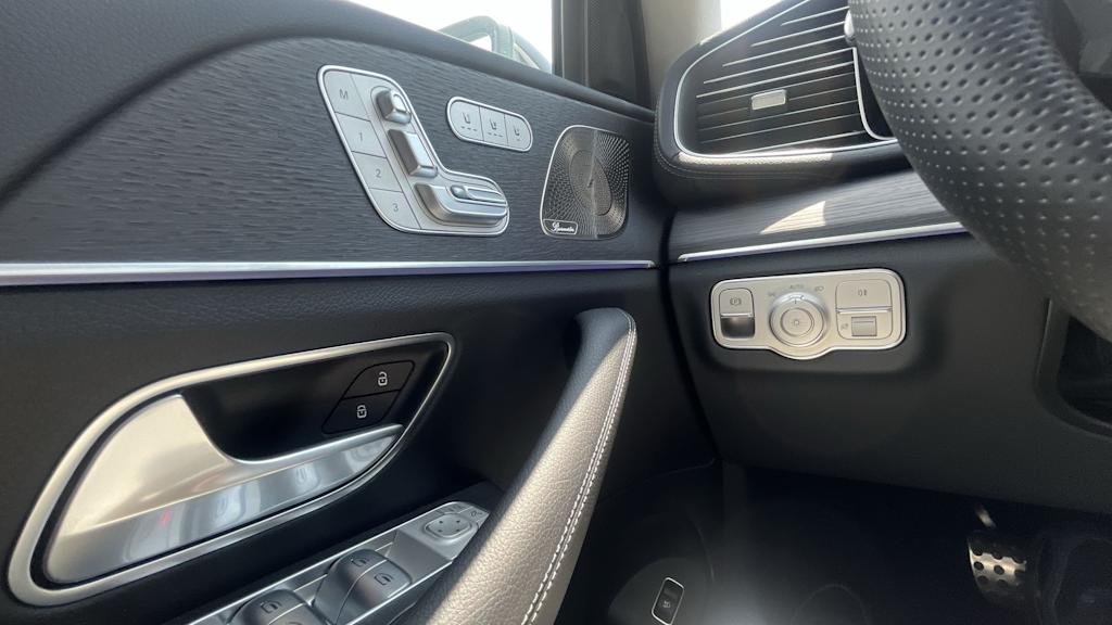 Thumbnail: 2026 Mercedes-Benz GLS - 50