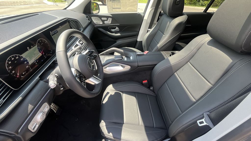 Thumbnail: 2026 Mercedes-Benz GLS - 26