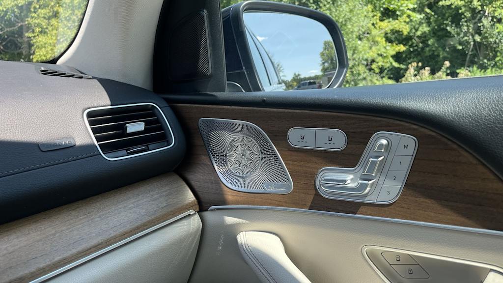 Thumbnail: 2022 Mercedes-Benz GLS - 48