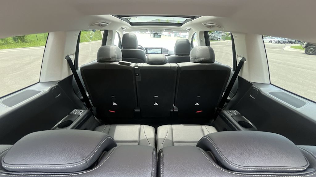 Thumbnail: 2026 Mercedes-Benz GLS - 25