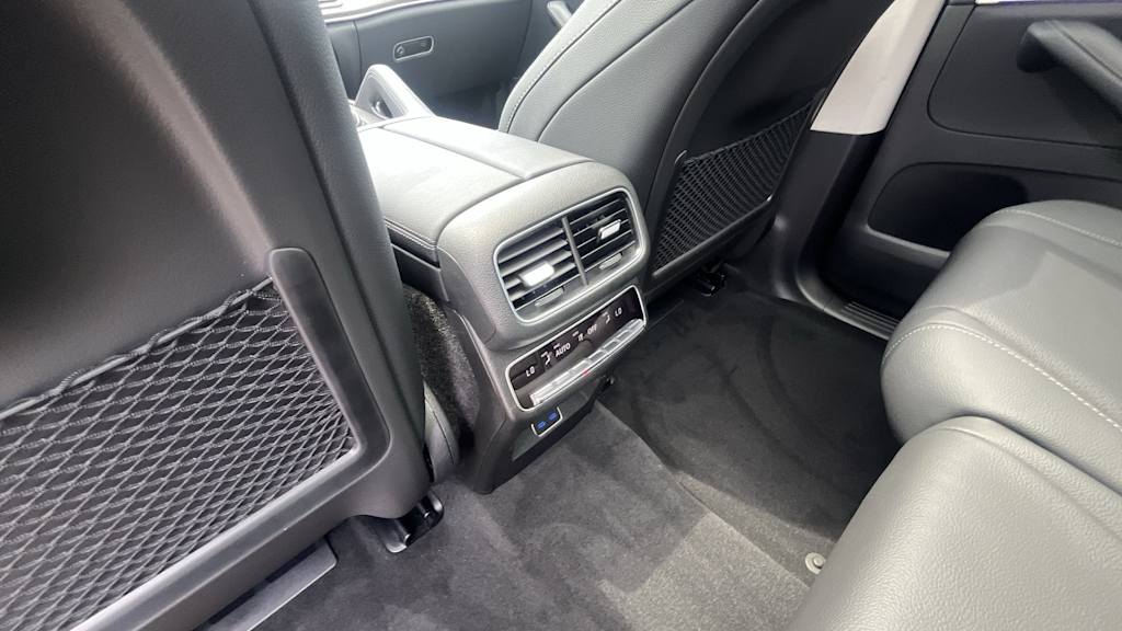 Thumbnail: 2026 Mercedes-Benz GLS - 16