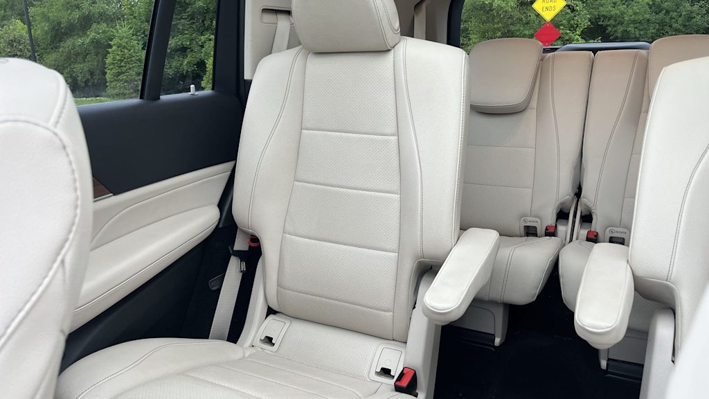Thumbnail: 2023 Mercedes-Benz GLS - 40