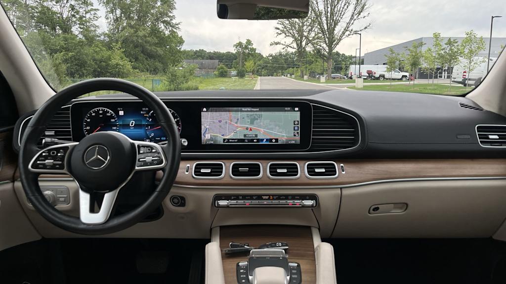 Thumbnail: 2023 Mercedes-Benz GLS - 14