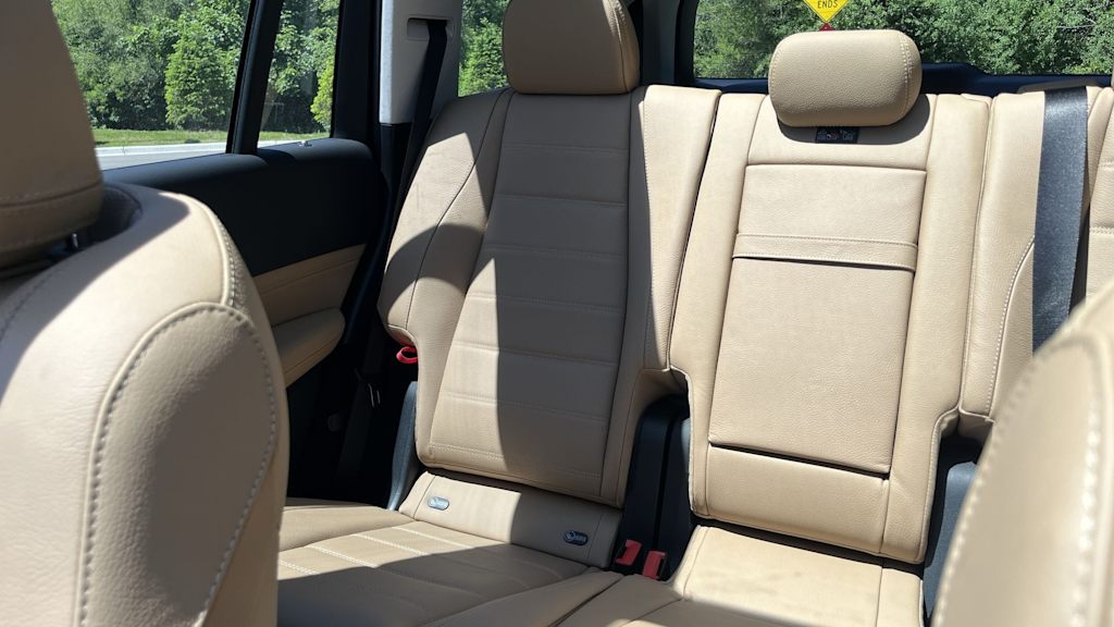 Thumbnail: 2026 Mercedes-Benz GLS - 38