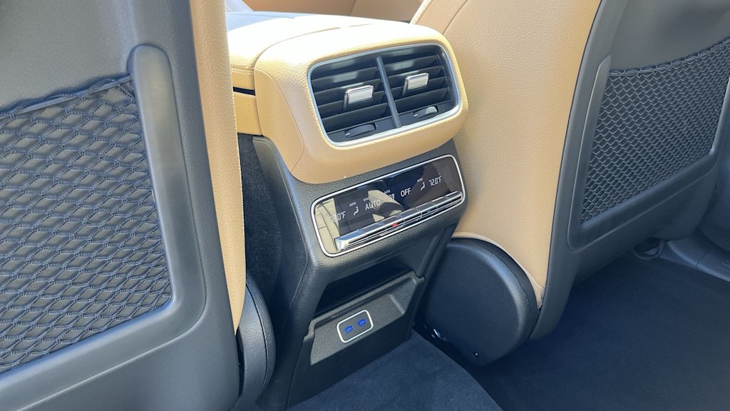 Thumbnail: 2026 Mercedes-Benz GLS - 42
