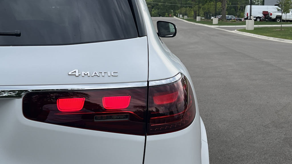 Thumbnail: 2026 Mercedes-Benz GLS - 28