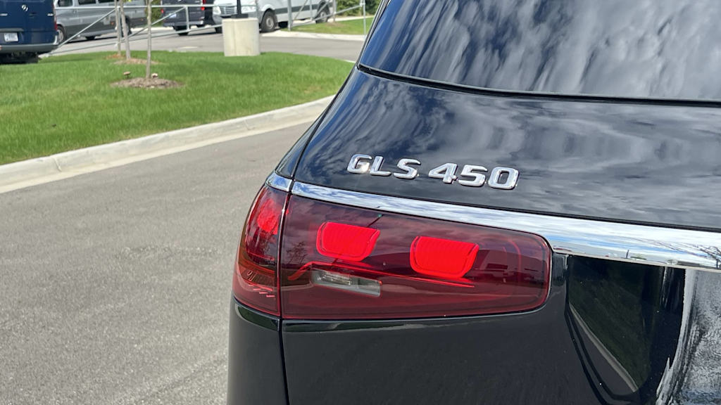 Thumbnail: 2026 Mercedes-Benz GLS - 35