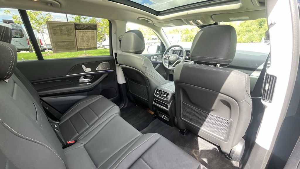 Thumbnail: 2026 Mercedes-Benz GLS - 13