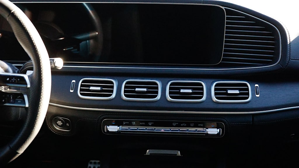 Thumbnail: 2024 Mercedes-Benz GLS - 14