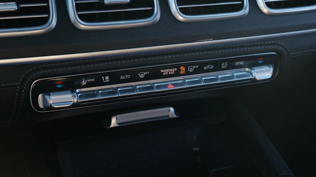 Thumbnail: 2024 Mercedes-Benz GLS - 33