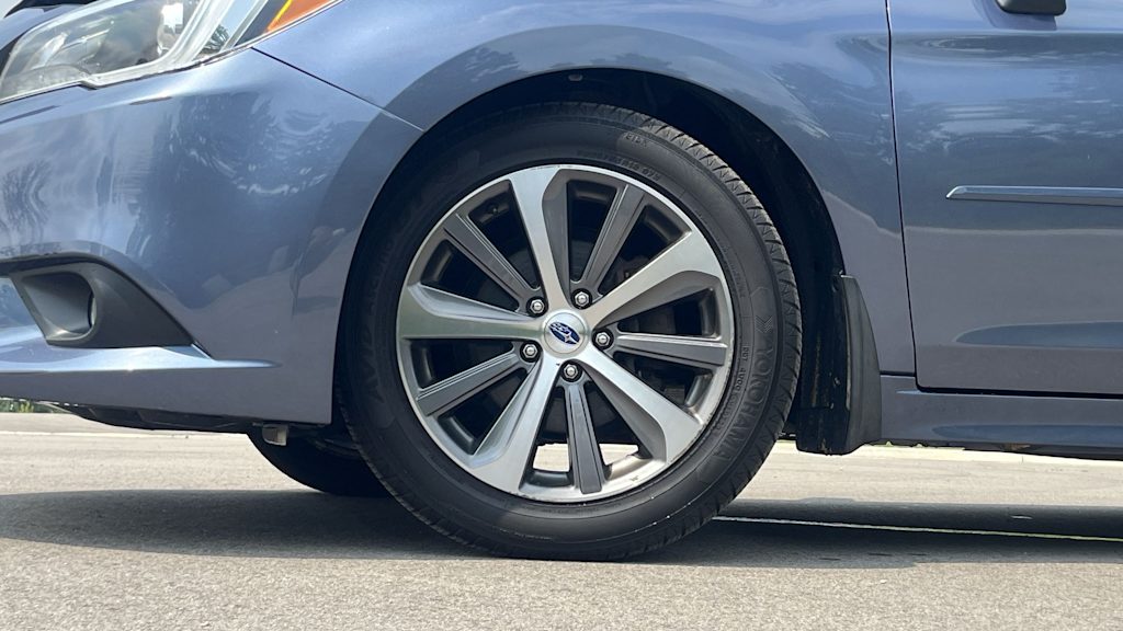 Thumbnail: 2016 Subaru Legacy - 8