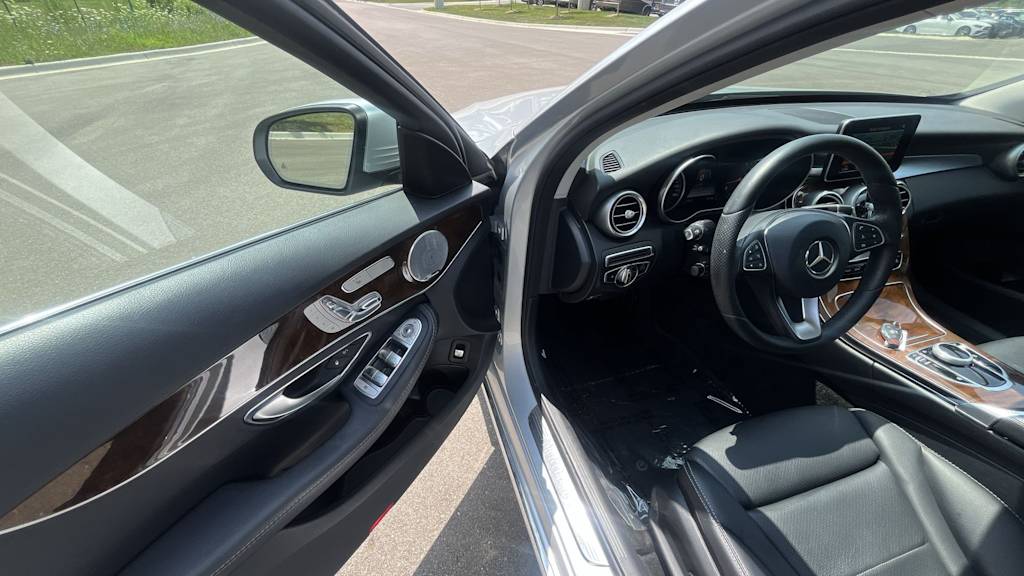 Thumbnail: 2017 Mercedes-Benz C-Class - 2