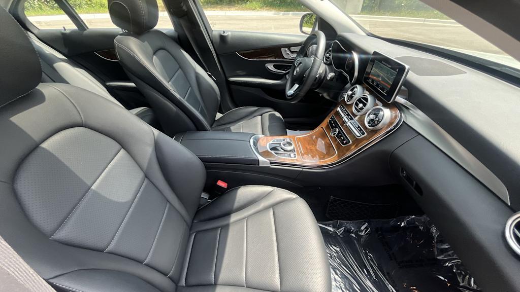 Thumbnail: 2017 Mercedes-Benz C-Class - 12