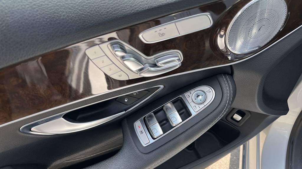 Thumbnail: 2017 Mercedes-Benz C-Class - 32
