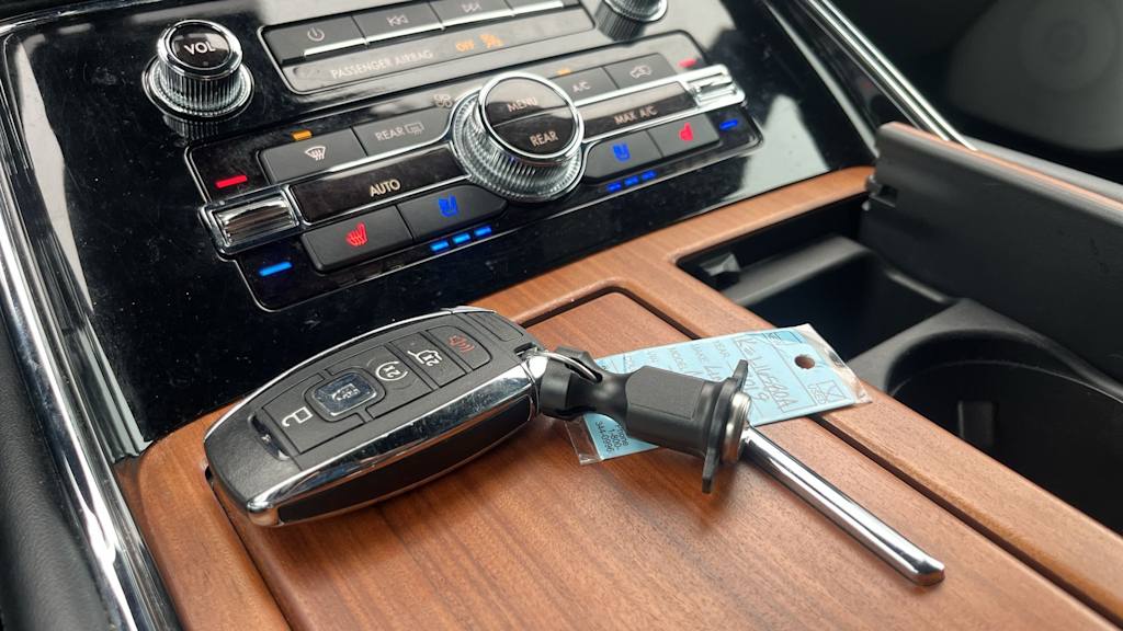 Thumbnail: 2019 Lincoln Navigator - 55