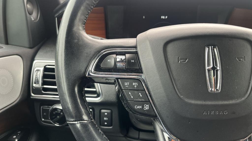 Thumbnail: 2019 Lincoln Navigator - 45