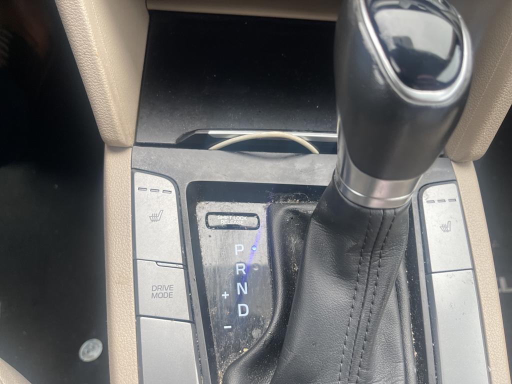 2017 Hyundai Elantra SE 7