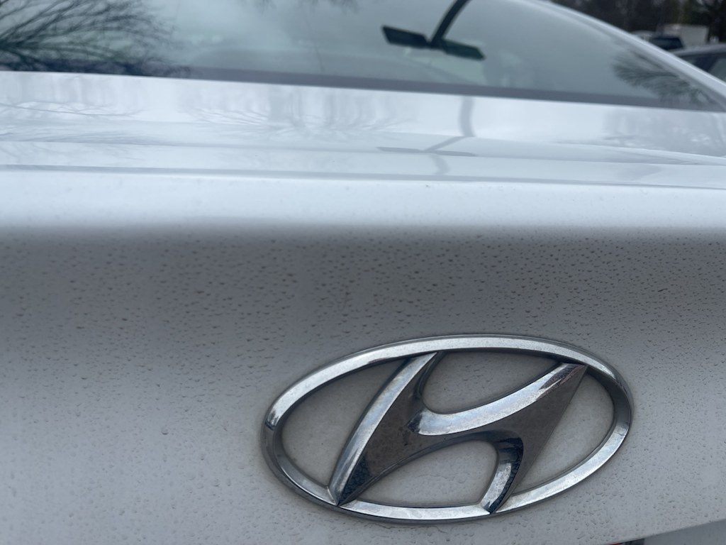2017 Hyundai Elantra SE 17