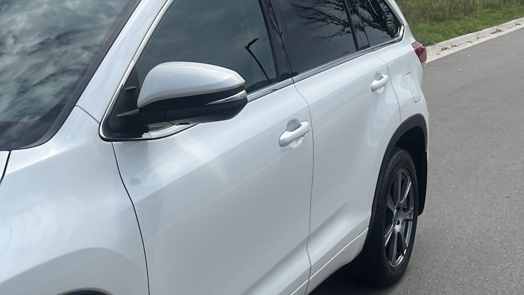 Thumbnail: 2019 Toyota Highlander - 27