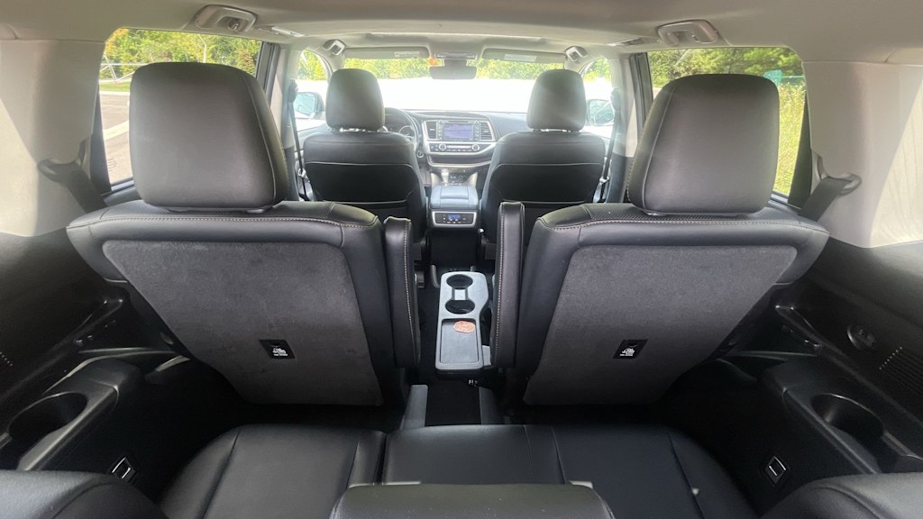 Thumbnail: 2019 Toyota Highlander - 10