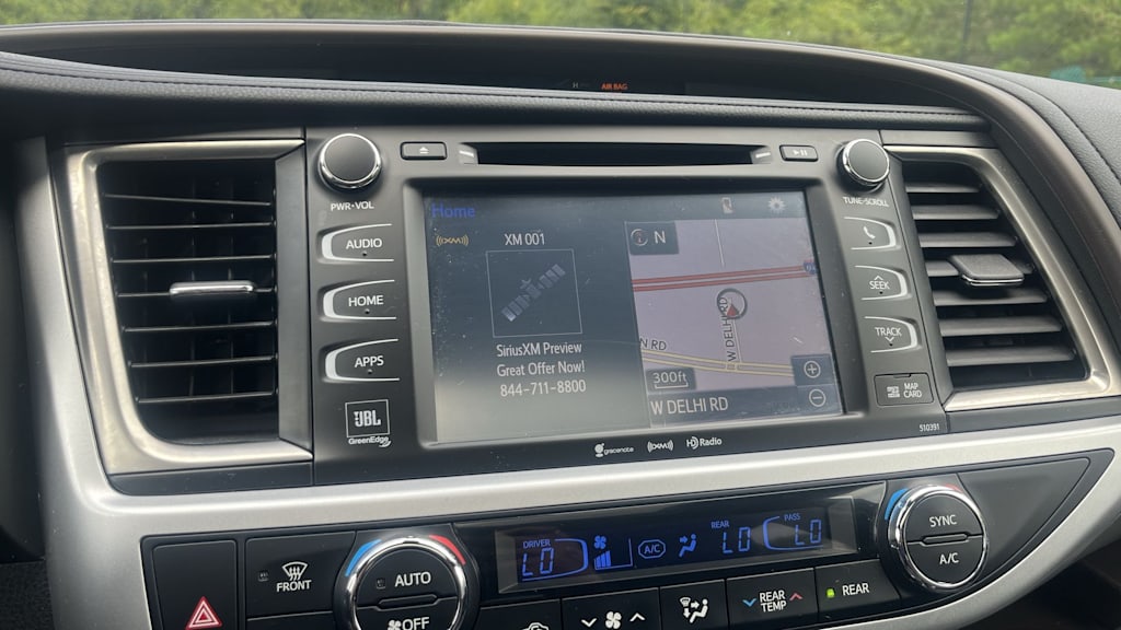 Thumbnail: 2019 Toyota Highlander - 49