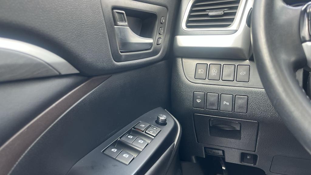 Thumbnail: 2019 Toyota Highlander - 36