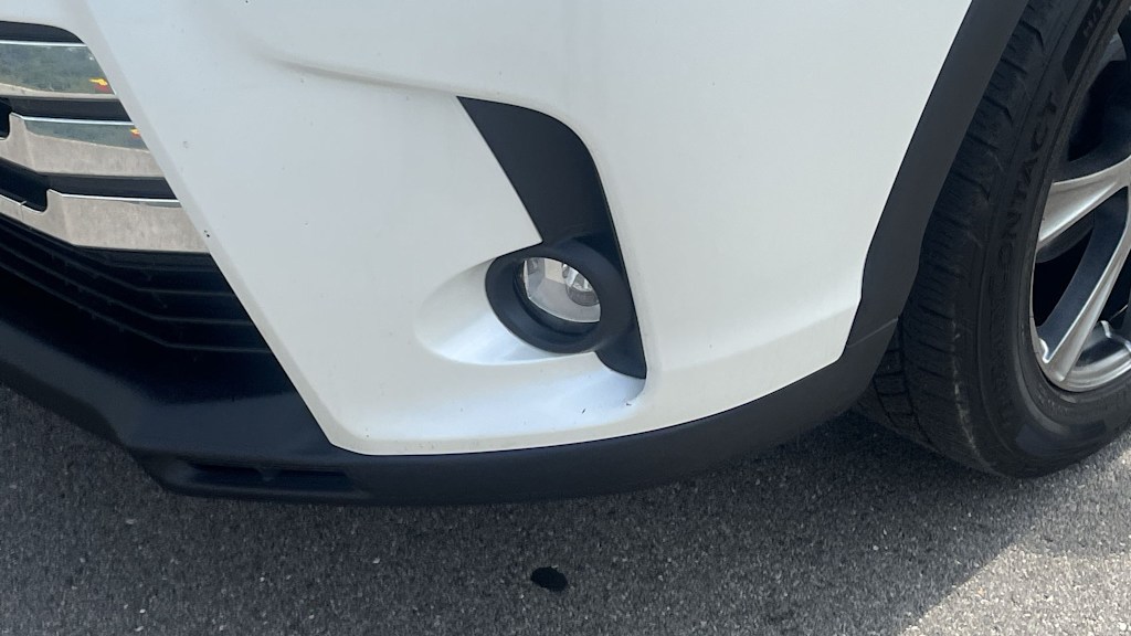Thumbnail: 2019 Toyota Highlander - 33