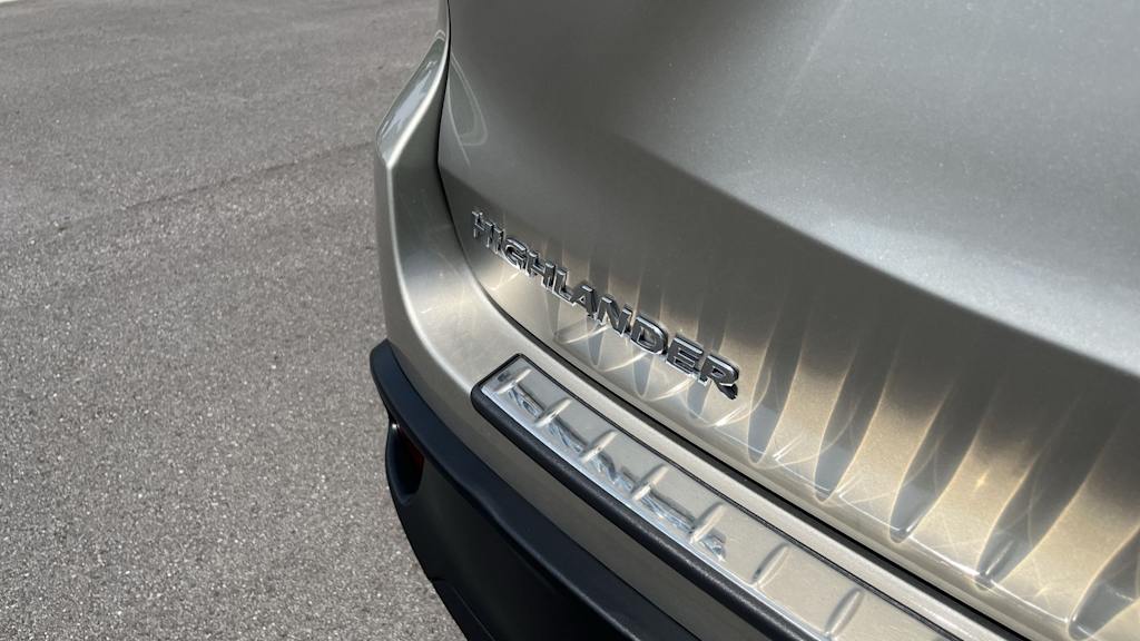 Thumbnail: 2016 Toyota Highlander - 33